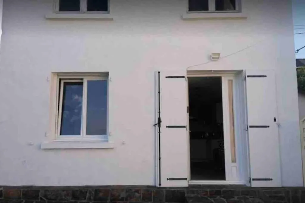 Holiday home Maisonnette Pour 2 Personnes - Vue Mer - Plage A 100 Metres Ploubazlanec